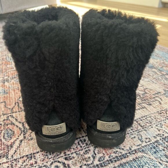 UGG Patten 1006794 Black Suede Shearling Women’s Boots Size 7 - Picture 5 of 12